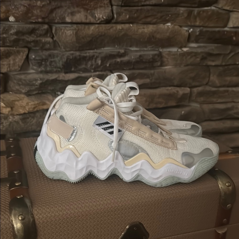 adidas Exhibit B Candace Parker Mid Off White size 7
